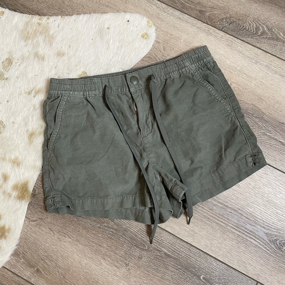 American Eagle Outfitters Pants - American Eagle corduroy olive green shorts